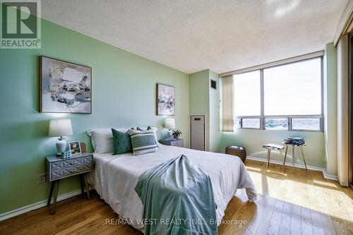 1009 - 310 Mill Street S, Brampton, ON - Indoor Photo Showing Bedroom