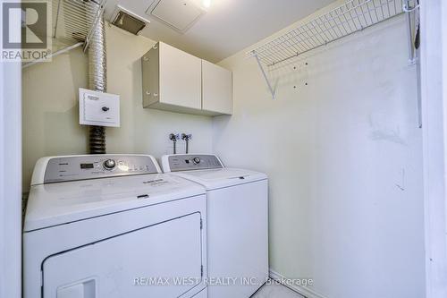 1009 - 310 Mill Street S, Brampton (Brampton South), ON - Indoor Photo Showing Laundry Room