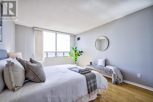 1009 - 310 Mill Street S, Brampton, ON - Indoor Photo Showing Bedroom