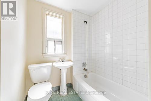 310 Sorauren Avenue, Toronto (Roncesvalles), ON - Indoor Photo Showing Bathroom