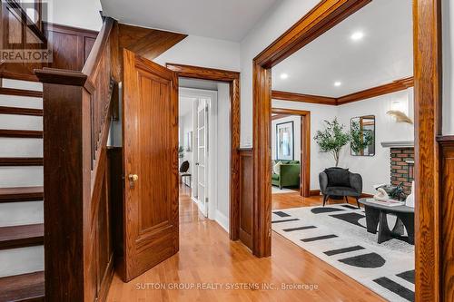 39 Mayfield Avenue, Toronto (High Park-Swansea), ON - Indoor Photo Showing Other Room