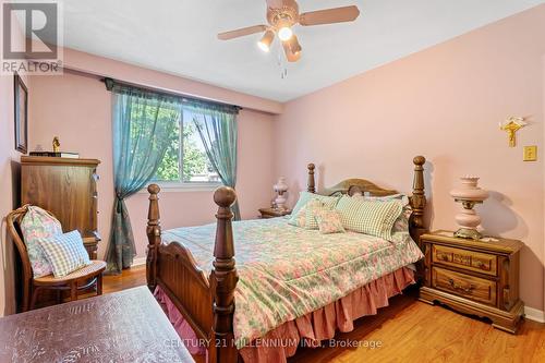 12 Shirebrook Court, Brampton (Northwood Park), ON - Indoor Photo Showing Bedroom