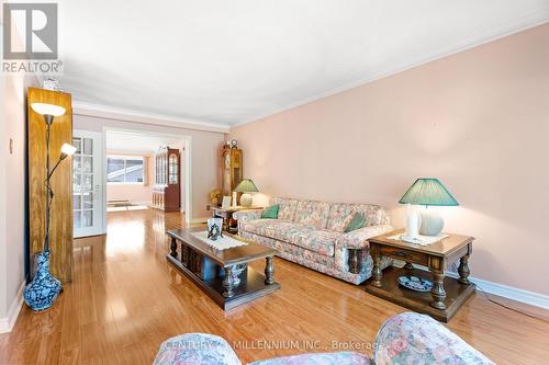 12 Shirebrook Court, Brampton (Northwood Park), ON - Indoor Photo Showing Living Room