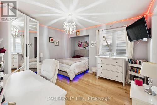 129 Willet Terrace, Milton, ON - Indoor Photo Showing Bedroom