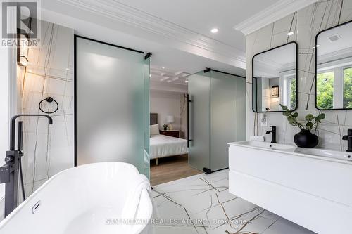 298 Keele Street, Toronto, ON - Indoor Photo Showing Bathroom