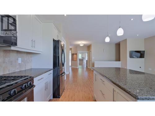 170 Stocks Crescent Unit# 114, Penticton, BC - Indoor Photo Showing Kitchen With Upgraded Kitchen