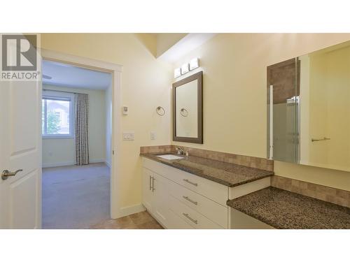 170 Stocks Crescent Unit# 114, Penticton, BC - Indoor Photo Showing Bathroom