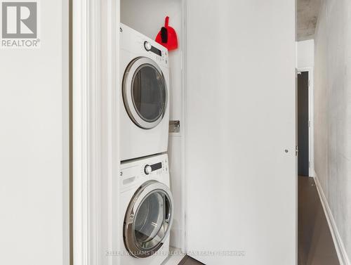 707 - 608 Richmond Street W, Toronto (Waterfront Communities), ON - Indoor Photo Showing Laundry Room