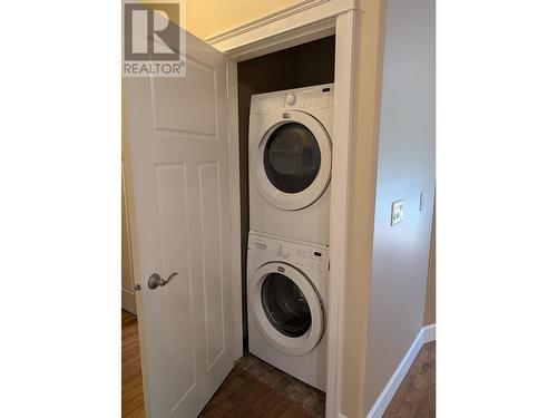 9100 Mackie Drive Unit# 104, Coldstream, BC - Indoor Photo Showing Laundry Room