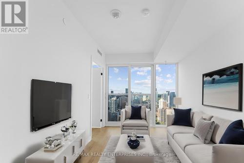 4308 - 319 Jarvis Street, Toronto, ON - Indoor Photo Showing Living Room