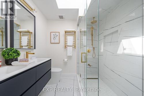 66 Afton Avenue, Toronto (Little Portugal), ON - Indoor Photo Showing Bathroom