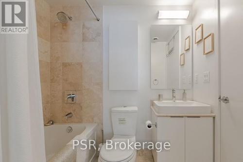 1812 - 14 York Street, Toronto (Waterfront Communities), ON - Indoor Photo Showing Bathroom