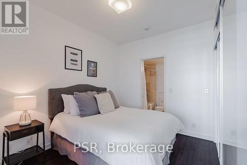 1812 - 14 York Street, Toronto (Waterfront Communities), ON - Indoor Photo Showing Bedroom