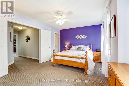 11 - 2880 Headon Forest Drive, Burlington, ON - Indoor Photo Showing Bedroom