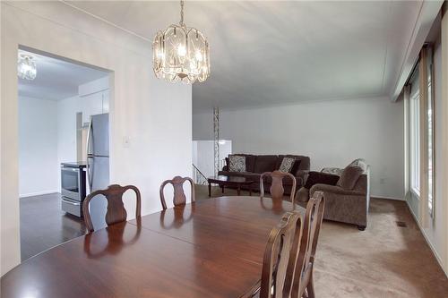 47 Jasmine Street, Hamilton, ON - Indoor Photo Showing Dining Room