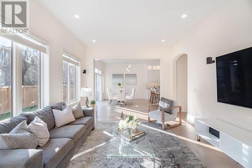 16 Smallwood Road, Brampton, ON - Indoor Photo Showing Living Room