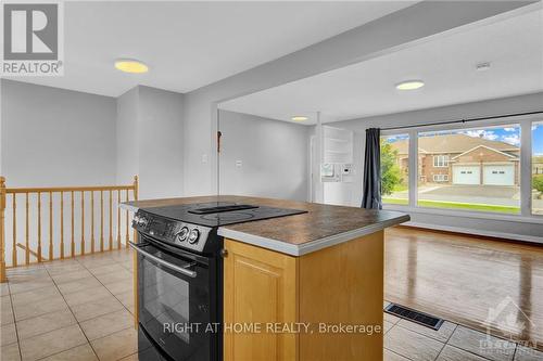 50 Hilliard Avenue, Ottawa, ON - Indoor Photo Showing Kitchen