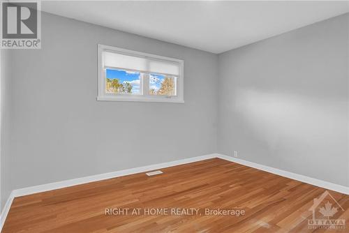 50 Hilliard Avenue, Ottawa, ON - Indoor Photo Showing Other Room