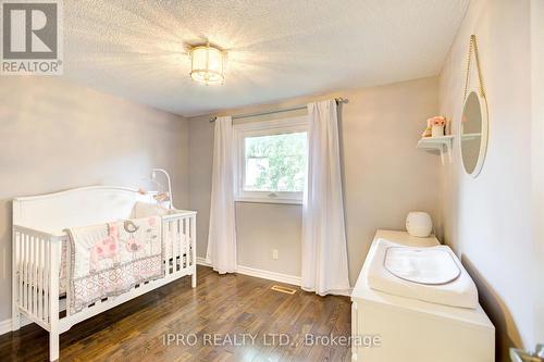 31 Barrington Crescent, Brampton, ON - Indoor Photo Showing Bedroom