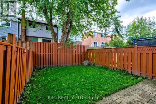 31 Barrington Crescent, Brampton, ON - Outdoor