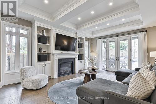 540 Oakwood Drive, Pickering (Rosebank), ON - Indoor Photo Showing Living Room With Fireplace