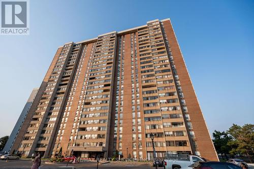 204 - 18 Knightsbridge Road, Brampton, ON - Outdoor With Balcony With Facade