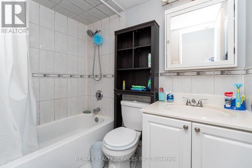 204 - 18 Knightsbridge Road, Brampton (Queen Street Corridor), ON - Indoor Photo Showing Bathroom