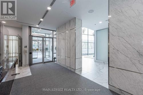 803 - 3 Navy Wharf Court, Toronto (Waterfront Communities), ON - Indoor Photo Showing Laundry Room