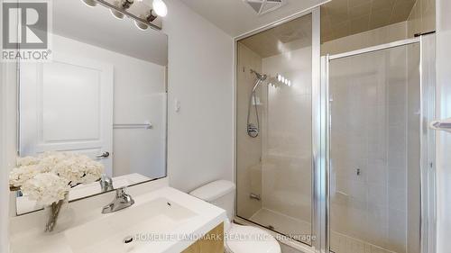 506 - 2240 Lake Shore Boulevard W, Toronto (Mimico), ON - Indoor Photo Showing Bathroom