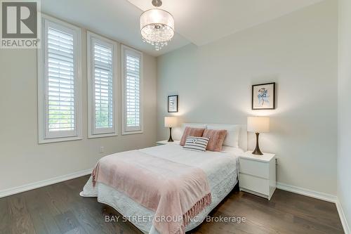 369 Dahlia Trail, Oakville, ON - Indoor Photo Showing Bedroom