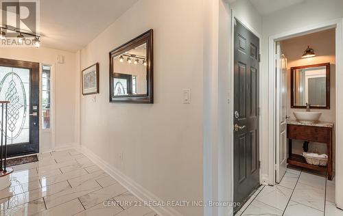 26 Hesketh Court, Caledon, ON - Indoor Photo Showing Other Room