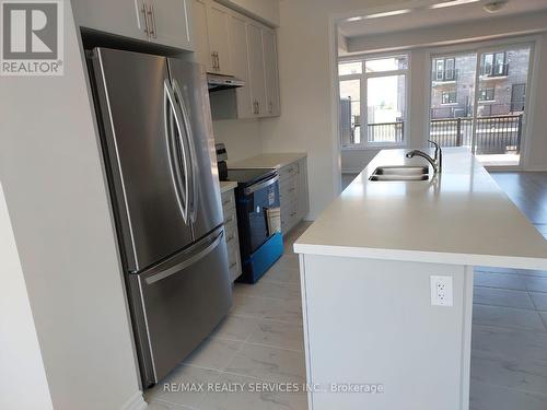 59 Camino Real Drive, Caledon, ON - Indoor Photo Showing Kitchen With Double Sink