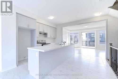 59 Camino Real Drive, Caledon, ON - Indoor Photo Showing Kitchen With Upgraded Kitchen