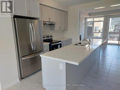 59 Camino Real Drive, Caledon, ON - Indoor Photo Showing Kitchen With Double Sink With Upgraded Kitchen