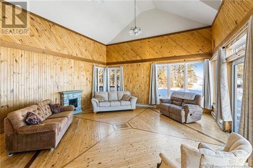 730 De La Pointe, Richibouctou-Village, NB - Indoor Photo Showing Living Room With Fireplace