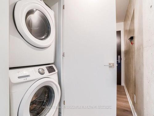 505-55 Ontario St, Toronto, ON - Indoor Photo Showing Laundry Room