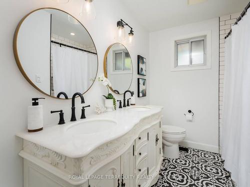 132 Greyabbey Tr, Toronto, ON - Indoor Photo Showing Bathroom