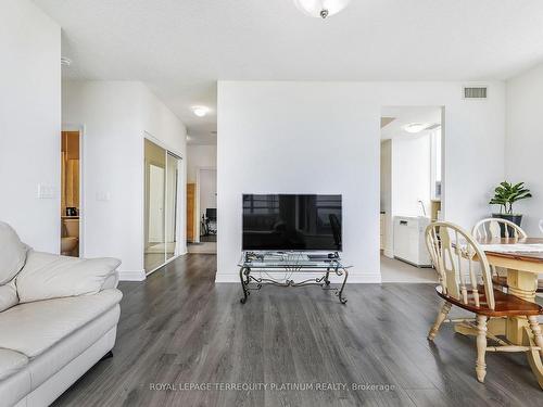 Ph3403-60 Brian Harrison Way, Toronto, ON - Indoor Photo Showing Living Room