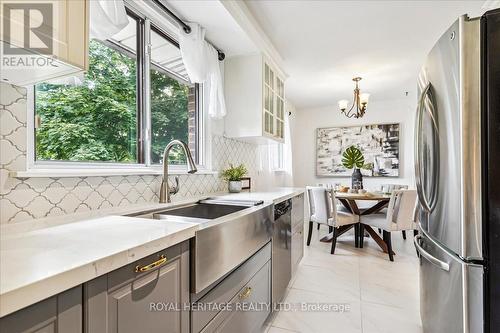 1 - 1370 Fieldlight Boulevard, Pickering, ON - Indoor Photo Showing Kitchen With Upgraded Kitchen