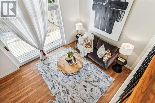 1 - 1370 Fieldlight Boulevard, Pickering, ON - Indoor Photo Showing Living Room