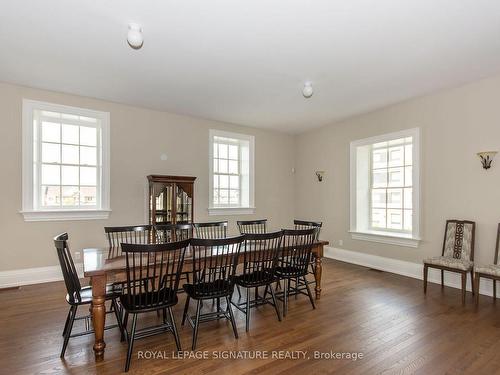 422-33 Whitmer St, Milton, ON - Indoor Photo Showing Dining Room