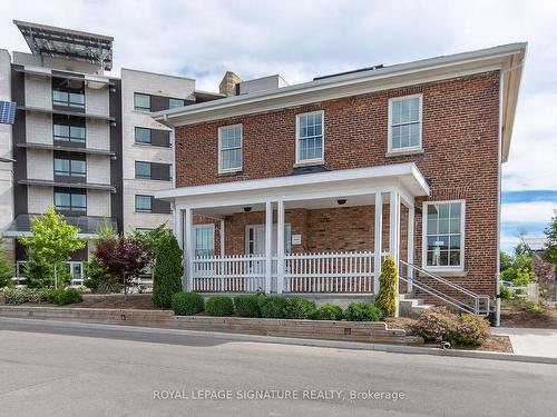 422-33 Whitmer St, Milton, ON - Outdoor With Deck Patio Veranda With Facade