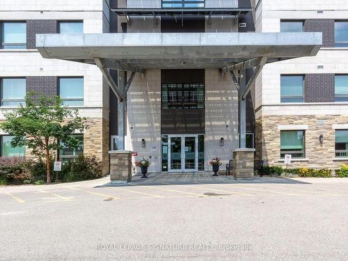 422-33 Whitmer St, Milton, ON - Outdoor With Balcony With Facade