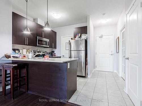 422-33 Whitmer St, Milton, ON - Indoor Photo Showing Kitchen