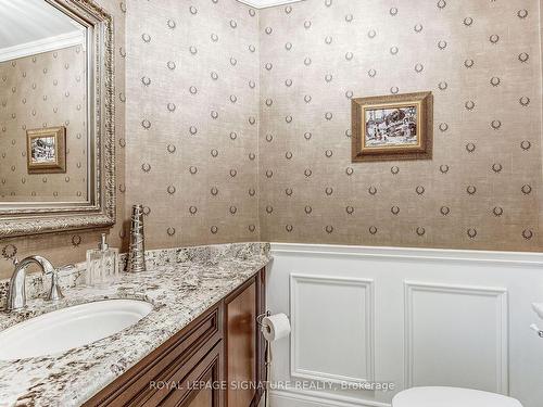 1065 Summit Ridge Dr, Oakville, ON - Indoor Photo Showing Bathroom