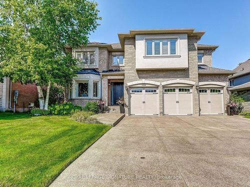 1065 Summit Ridge Dr, Oakville, ON - Outdoor With Facade