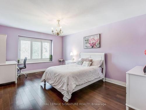 1065 Summit Ridge Dr, Oakville, ON - Indoor Photo Showing Bedroom