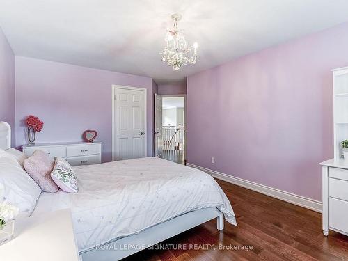 1065 Summit Ridge Dr, Oakville, ON - Indoor Photo Showing Bedroom