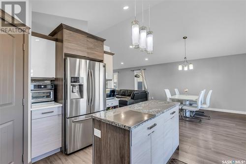 750 Bolstad Turn, Saskatoon, SK - Indoor Photo Showing Kitchen With Upgraded Kitchen