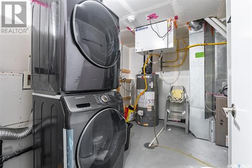 750 Bolstad Turn, Saskatoon, SK - Indoor Photo Showing Laundry Room